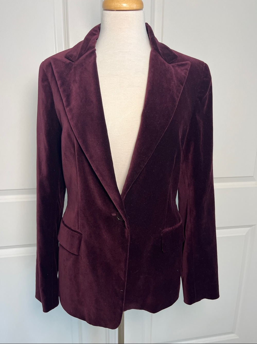 Lauren Ralph Lauren Burgundy Velvet Blazer Size 6